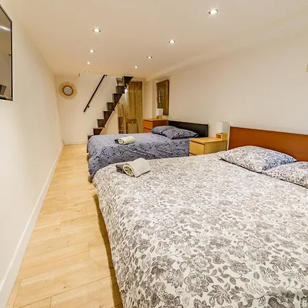 Apartment Souplex Voltaire *